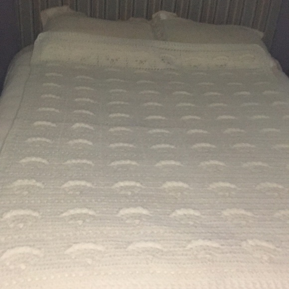 HAND MADE CROCHETED SOFA BLANKET